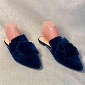J. Crew. Elegant Velvet Blue Mules. Size 10,5. New.